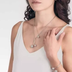 Lumoava Hilla kultakaulaketju L76207700000