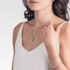 Lumoava Loisto hopeakorvakorut L54209500000