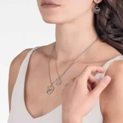 Lumoava Love hopeakaulaketju L56202500000