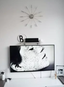 Nextime Plug Inn seinäkello 2610ZI